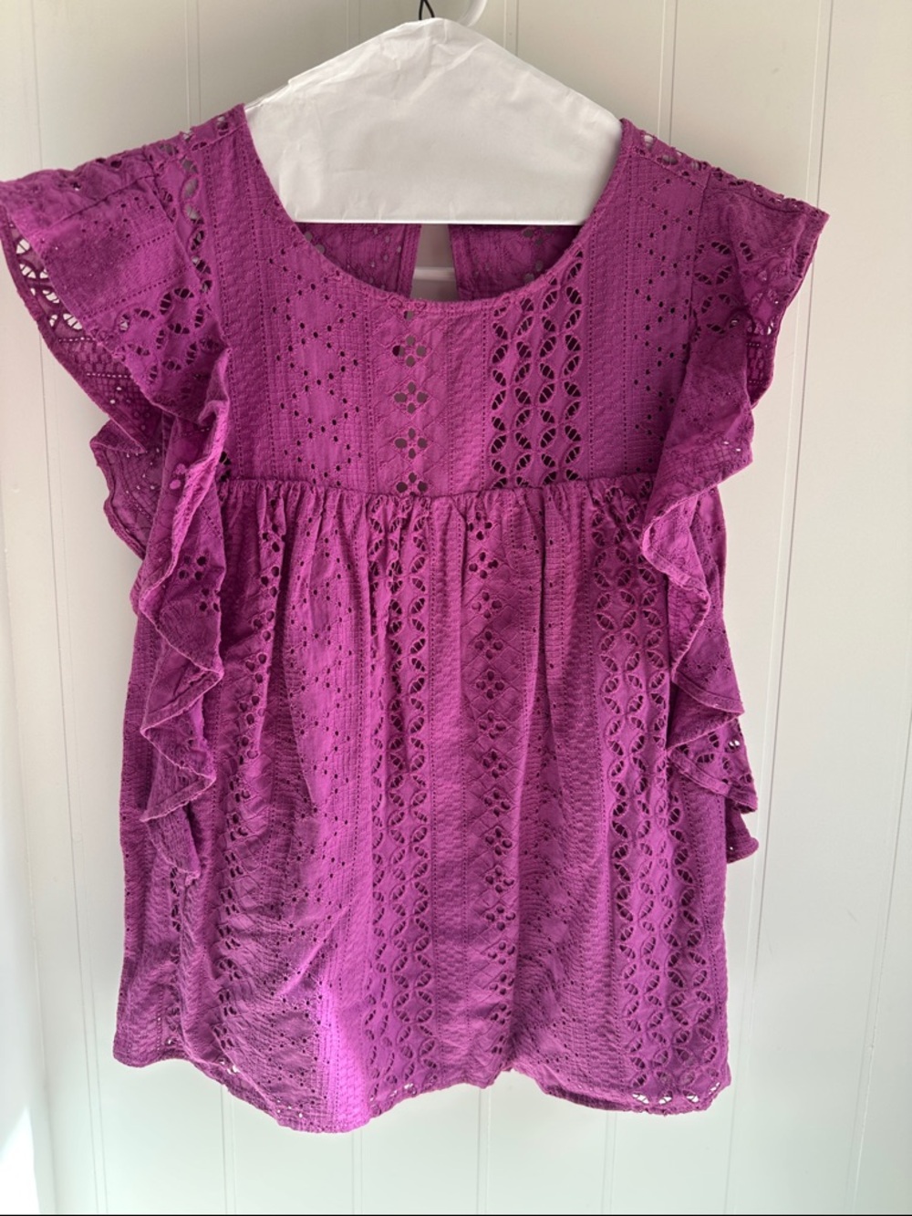 Sanctuary Magenta Eyelet Ruffle Sleeve Blouse